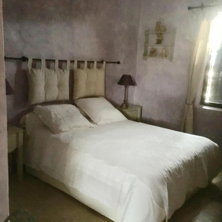 Oustau De Piera Bed & Breakfast Gordes Exterior photo